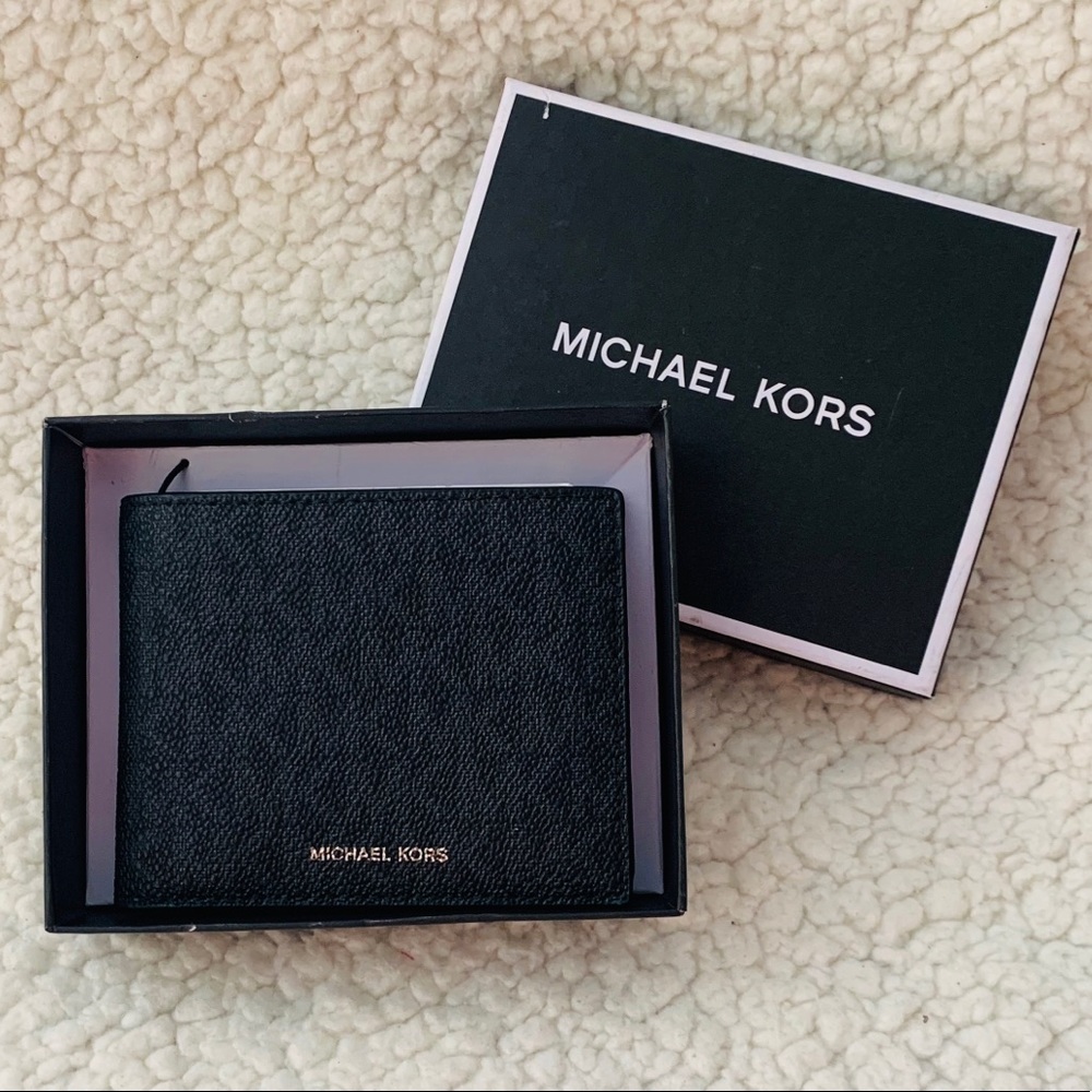 NWT Michael Kors Bifold Wallet - Picture 6 of 8